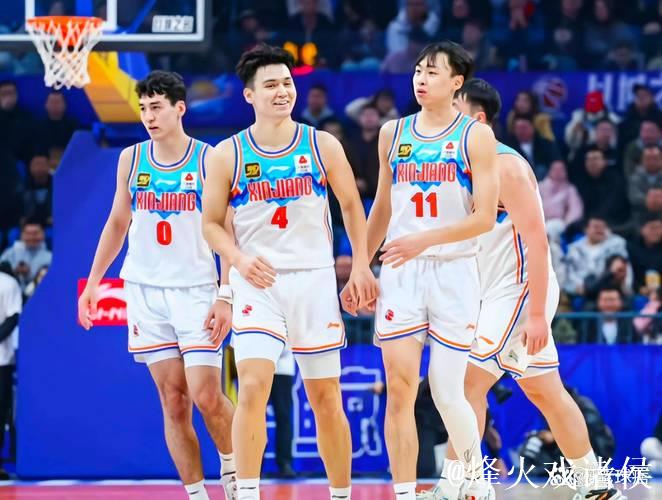 新疆男篮重建:核心球员调整,保留双外援,内线面临防守挑战 新疆男篮重建:核心球员调整,保留双外援,内线面临防守挑战