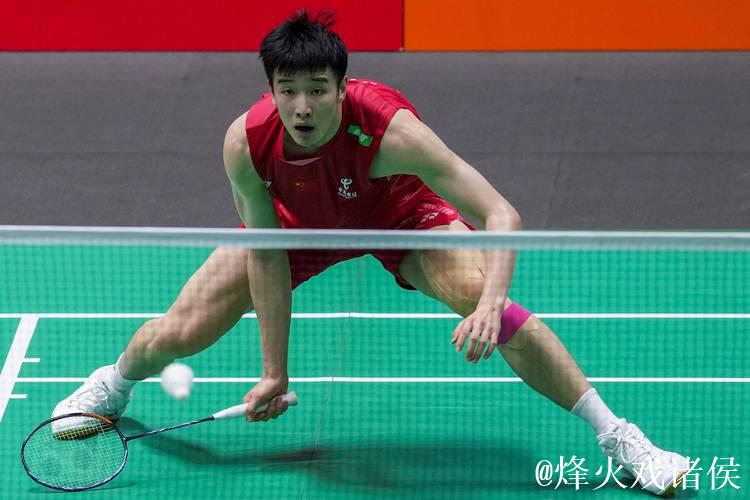 中国羽毛球大师赛:李诗沣战胜梁峻豪顺利晋级 中国羽毛球大师赛:李诗沣战胜梁峻豪顺利晋级